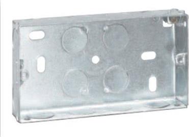 Метална конзола за бойлерен ключ 136x86 мм, дълбочина 48 мм Belanko Legrand