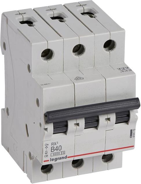 Автоматичен прекъсвач RX3 3P 40A крива В 6kA Legrand