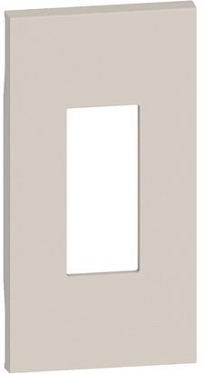 Лицев панел за единични розетки RJ45 LED лампи тонколони 2 мод. цвят Крем Living Now Bticino