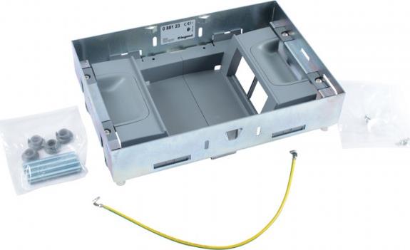 Основа за подова кутия за пълно вграждане 8 (2х4) модула за вертикален монтаж на механизми Legrand