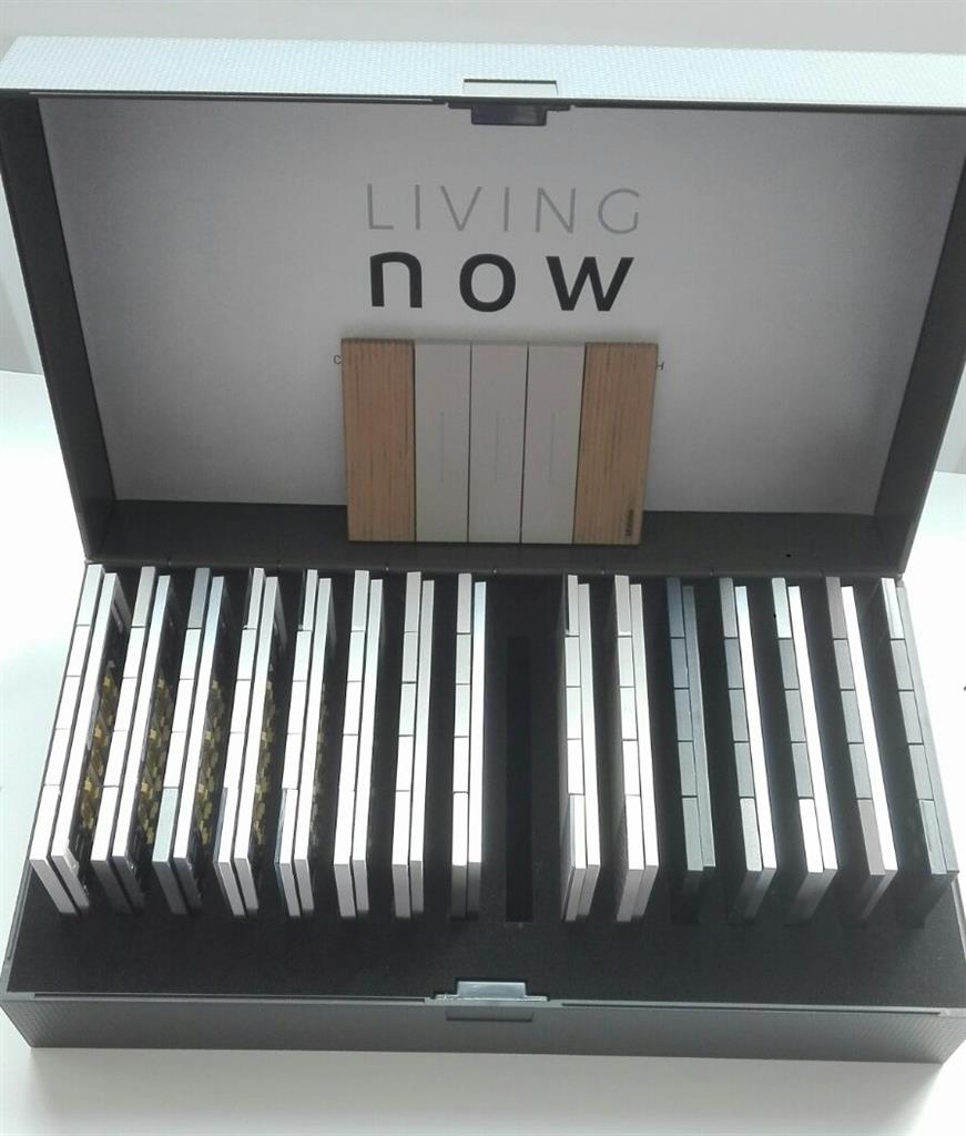 Мострен куфар Living Now