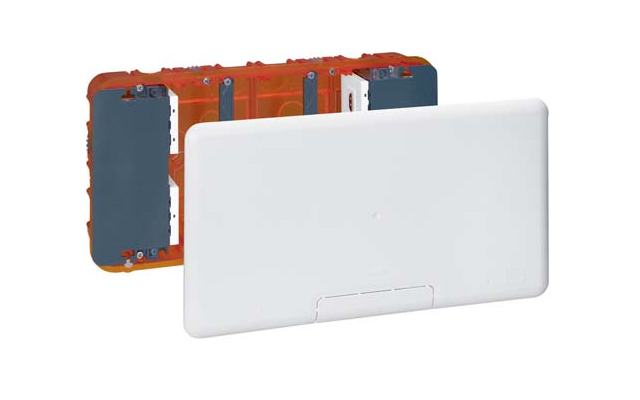 Други подови и мултимедийни кутии Legrand