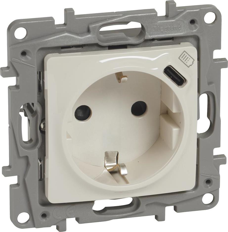 Контакт ШУКО 16A с детска защита и USB тип C 1.5A 7.5W цвят Крем Niloe Legrand