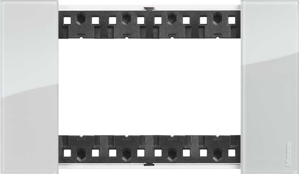 Рамка 4 мод. цвят Небе (Sky) Living Now Bticino