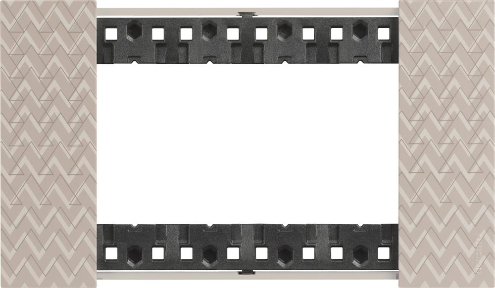 Рамка 4 мод. цвят Илюзия (Optic) Living Now Bticino