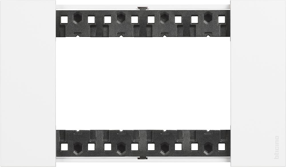 Рамка 4 мод. цвят Бял (White) Living Now Bticino