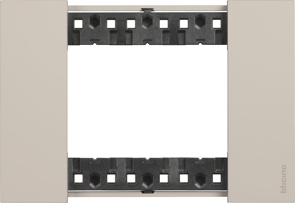 Рамка 3 мод. цвят Крем (Sand) Living Now Bticino