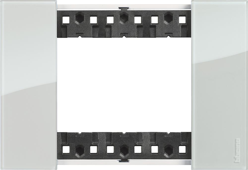 Рамка 3 мод. цвят Небе (Sky) Living Now Bticino