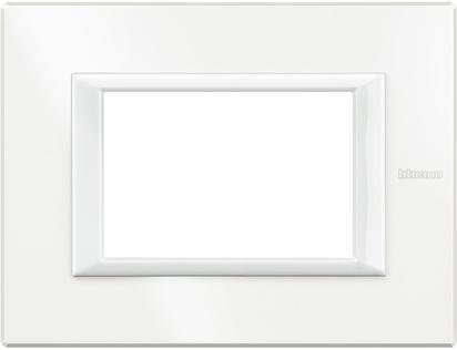Рамка 3 мод. правоъгълна White monochrom Axolute Bticino