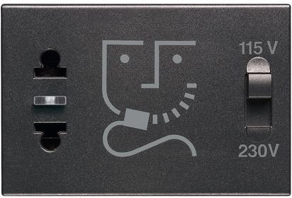 Контакт за самобръсначка 3 мод. цвят Черен Classia Bticino