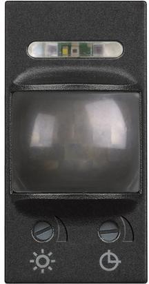 Датчик за движение PIR, 105°, обхват 6m @ h=1.2m, LED ≤ 50W, изисква неутрала, 1 мод. цвят Черен Classia Bticino