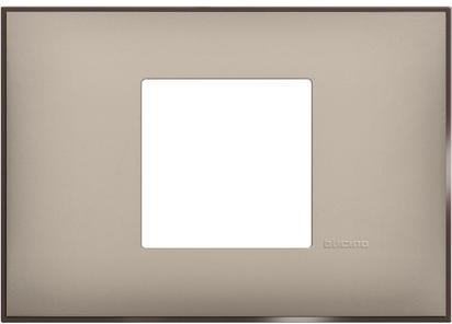 Рамка 2 мод. за монтаж върху конзола 3 мод. цвят Крем сатен (Cream satin) Classia Bticino /блистер/