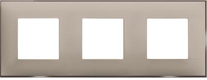 Рамка 2+2+2 мод. цвят Крем сатен (Cream satin) Classia Bticino /блистер/