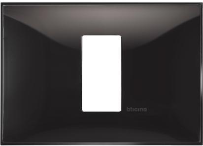 Рамка 1 мод. за монтаж върху конзола 3 мод. цвят Черен гланц (Black) Classia Bticino /блистер/