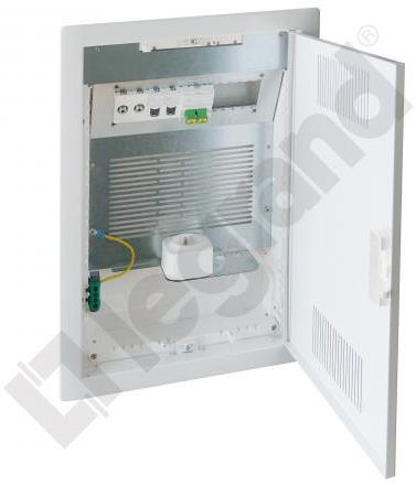 Табло МУЛТИМЕДИЙНО за скрит монтаж Nedbox с бяла НЕ прозрачна врата 330x555x87мм Legrand