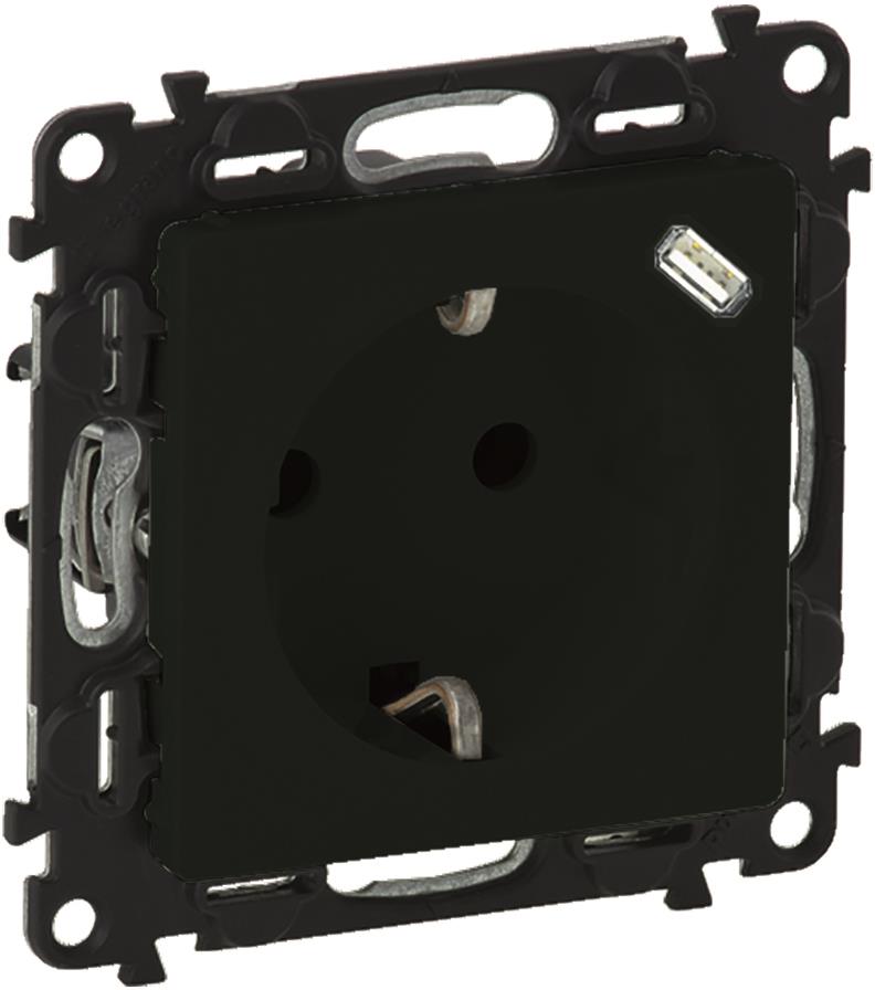 Контакт ШУКО 2P+E 16A + USB тип C 1.5A 7.5W цвят Черен Valena Life Legrand