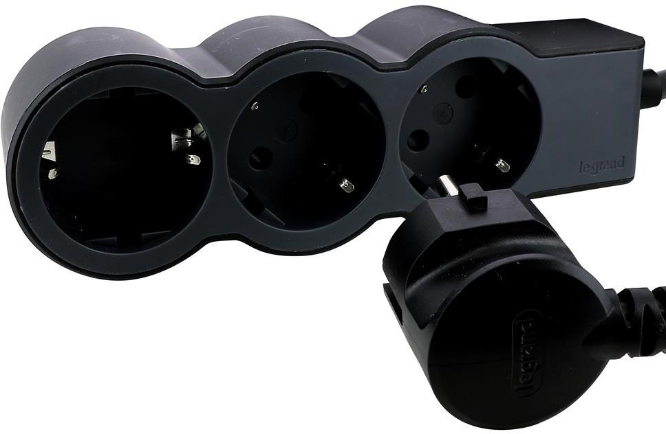 Разклонител ЧЕРЕН 3x2P+E с кабел 1.5 метра / 3x1.5мм2 Standard NEW Legrand