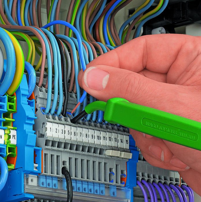 Инструмент с ножове 3.5x0.5 mm и 2.5x0.4 mm за инсталационни клеми TOPJOB®S Wago