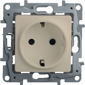 Контакт ШУКО 16A цвят крем Niloe Legrand