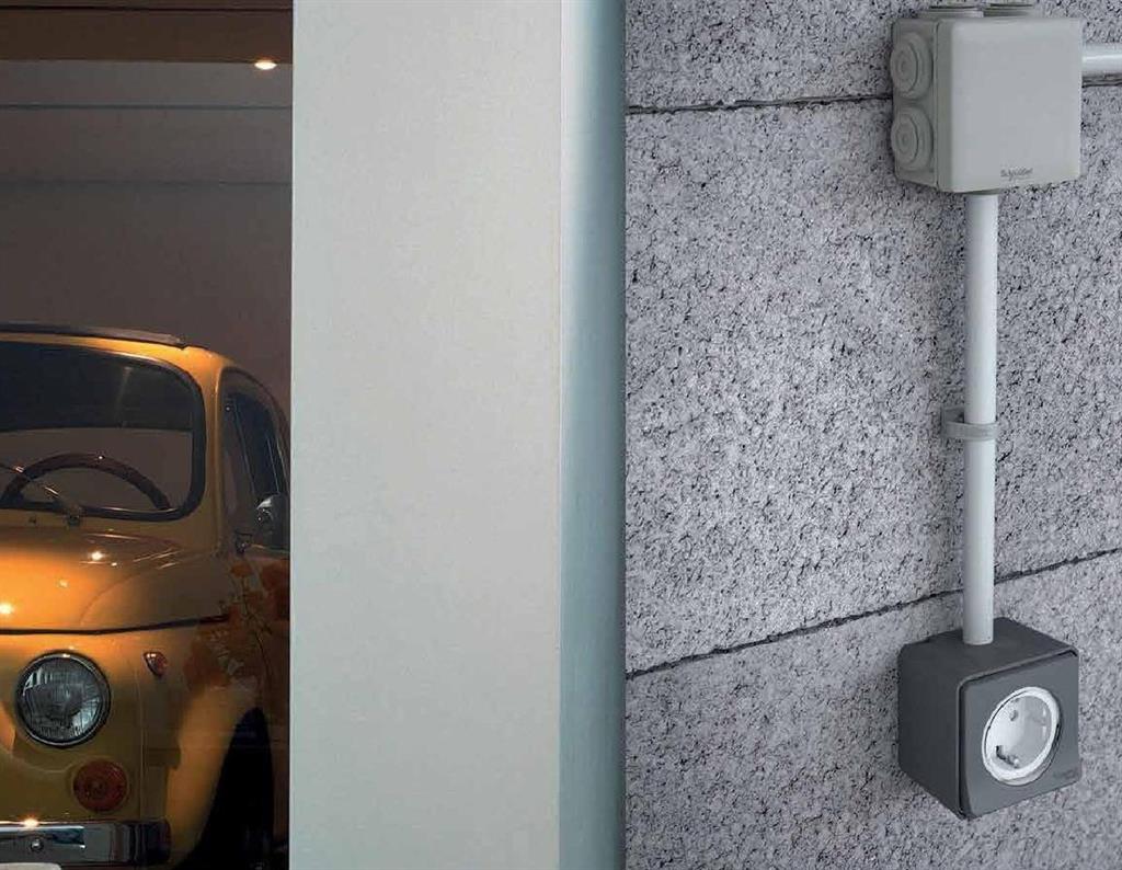 Контакт шуко 16A единичен с детска защита моноблок IP55 автоматични клеми цвят Антрацит Mureva SE