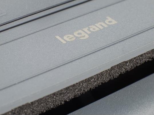 Подова кутия 12 модула ECOBOX с капак за хоризонтален монтаж на механизми Legrand