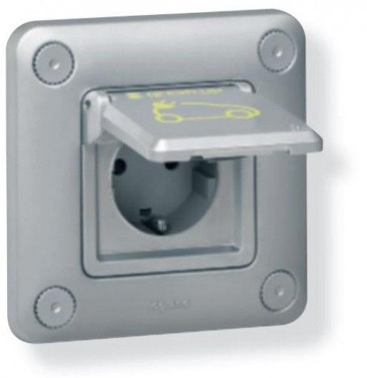 Контакт шуко 16A Green'up Access IP55 IK10 за зареждане на електрически и хибридни автомобили до 3,7kW Legrand