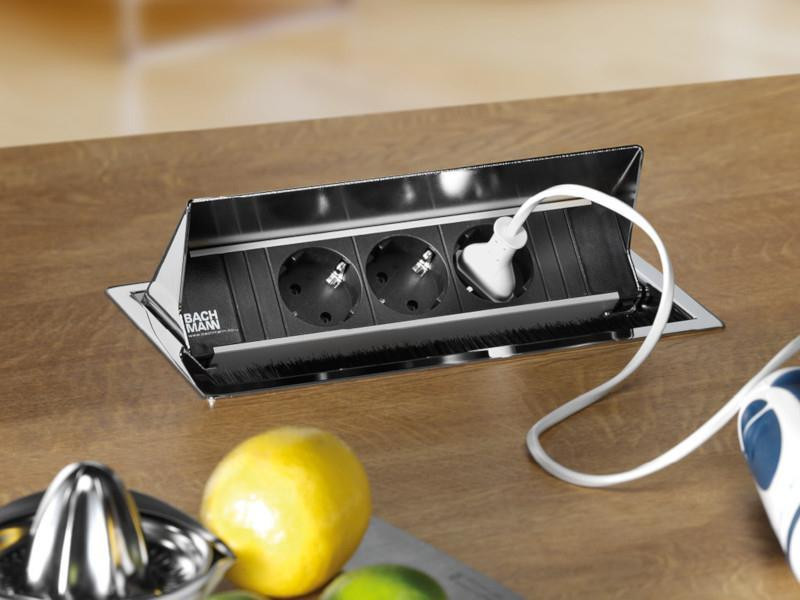 Модул за CONI 3M с 3х Шуко, цвят Черен, Bachmann