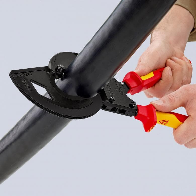 Ножици за рязане на кабел до 600мм2, VDE 1000V жълто-червена ръкохватка 320мм, с фиксатор, Knipex