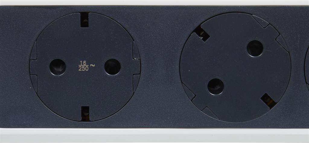 Разклонител БЯЛ 4x2P+E с кабел 3 метра / 3x1.5мм2 Premium NEW Legrand