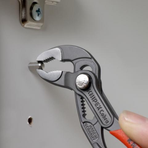 Клещи раздвижени Cobra, червена ръкохватка 125мм, Knipex
