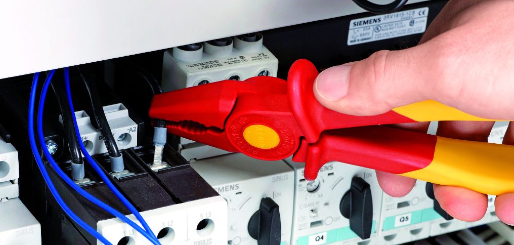 Клещи с плосък връх, изцяло пластмасови, VDE 1000V жълто-червена ръкохватка 180мм, Knipex