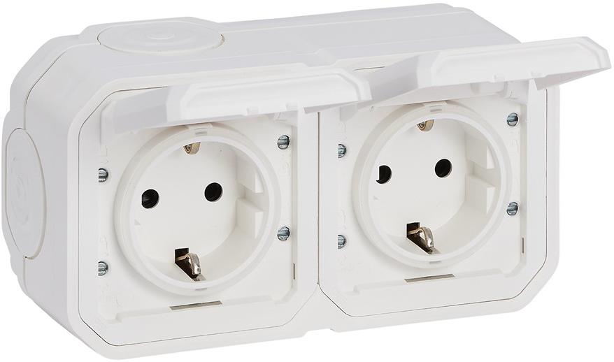 Контакт шуко ДВОЕН 16А хоризонтален винт. клеми моноблок за открит монтаж цвят Бял IP55 Plexo New Legrand