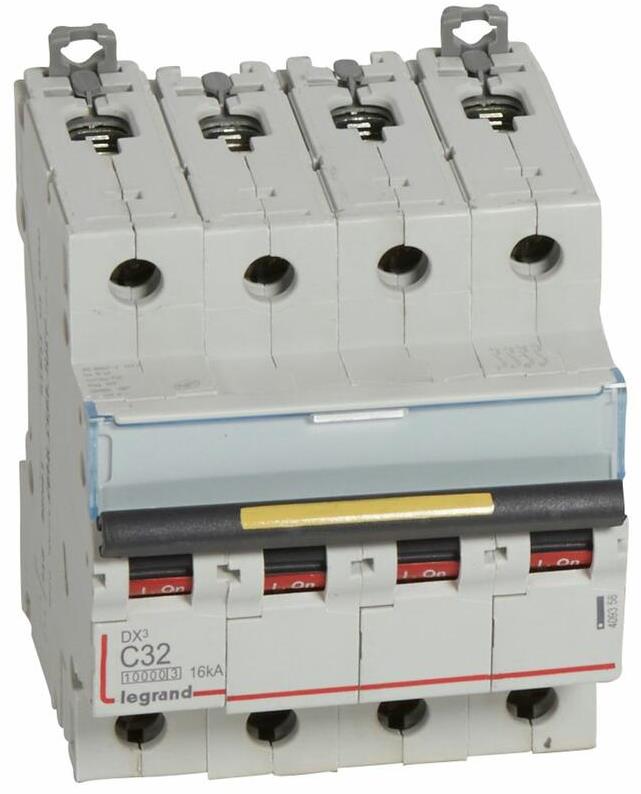 Автоматичен прекъсвач DX3 4P 32A крива С 10kA 4 мод. Legrand