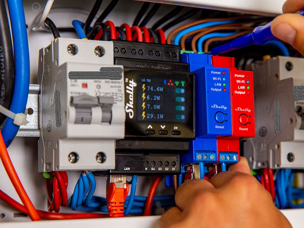 Импулсно Smart реле 4х On/Off 16A (40A) с мерител за DIN монтаж Shelly PRO 4PM - 268049S