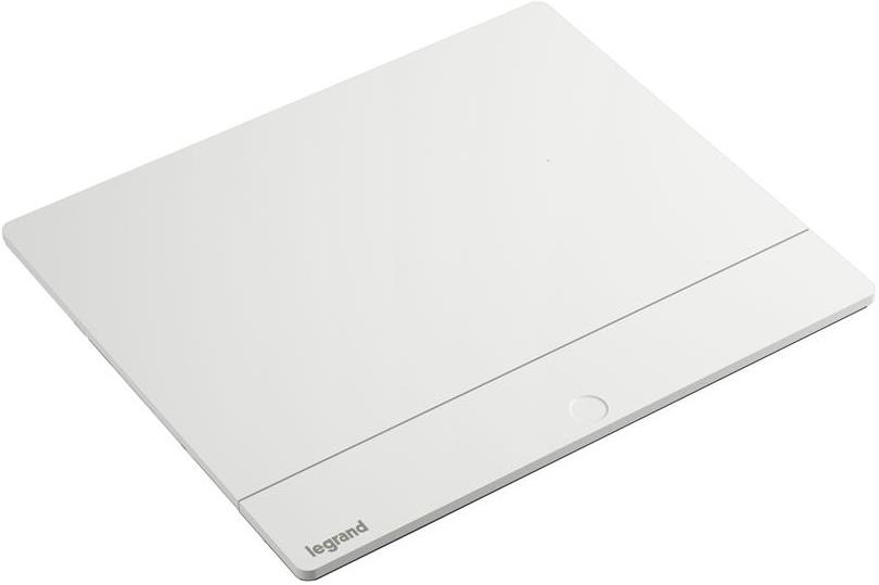 Мебелна кутия 4 мод. с вкл. монтажен кит цвят БЯЛ Incara Pop-Up Legrand