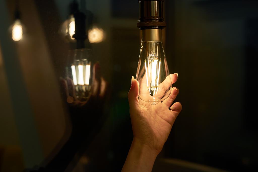 Лампа LED 7W 2700K E27 ST64 750lm 340° димируема 17000h Shelly Vintage - 262115 /до изчерпване/