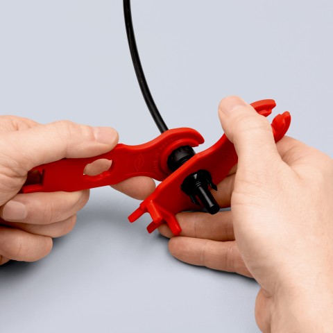 Ключ (2 бр.) за стягане на MC4 конектори, Knipex