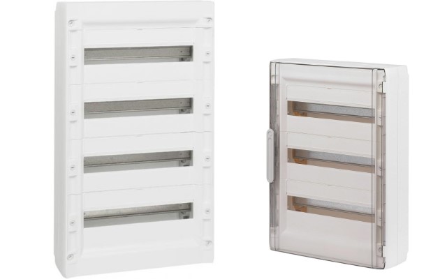 Табла XL3 125 с клеми Legrand