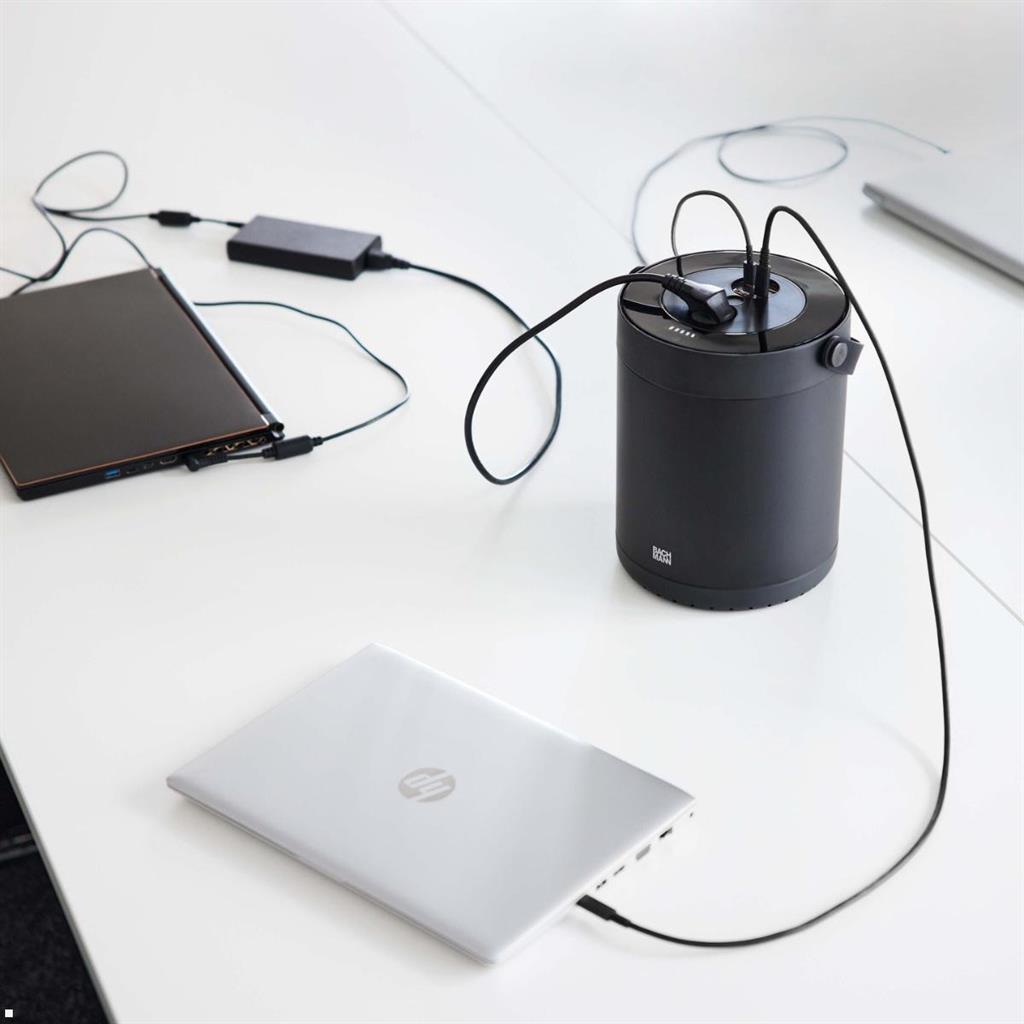 Зарядна станция MOV:E 230Wh с 1х Шуко, 2х USB тип А и 2x USB тип C Power Delivery, цвят Черен, Bachmann