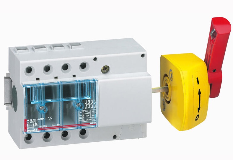 Товаров прекъсвач 63A 4P DIN с видимо разделяне на веригата, странична червена ръкохватка Legrand