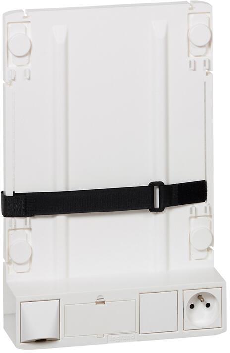 Стойка за рутер и захранване към мултимедийно табло Legrand