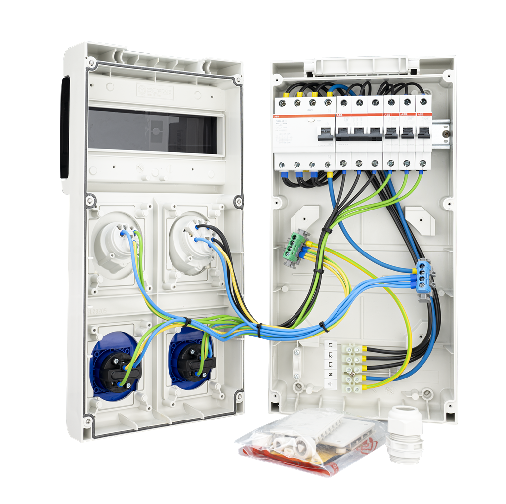 Табло 632.4500 тип А сглобено с индустриални контакти Scame и токови защити ABB
