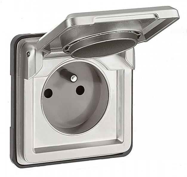 Контакт френски стандарт с капак 16A IP55 Soliroc Legrand