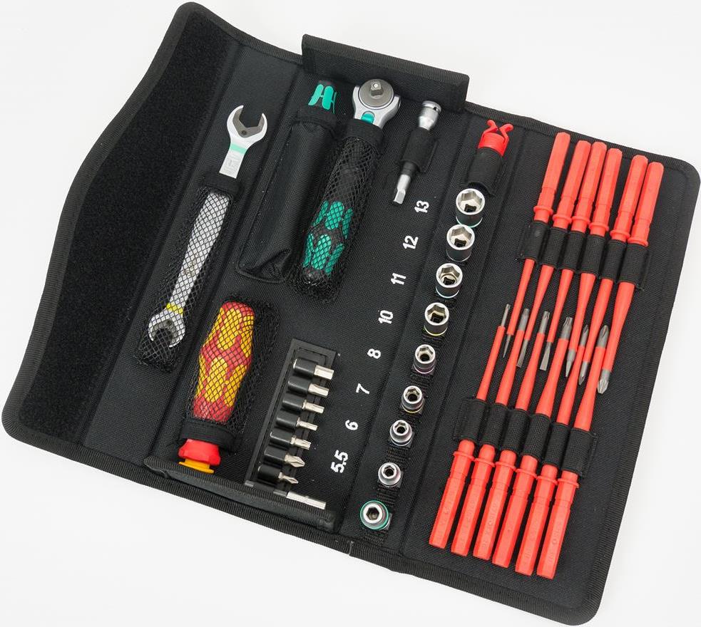 Комплект отвертка с изолирани остриета, тресчотка с вложки, адаптери с битове, отвертка и гаечен ключ, Kraftform Kompakt W2 Wera