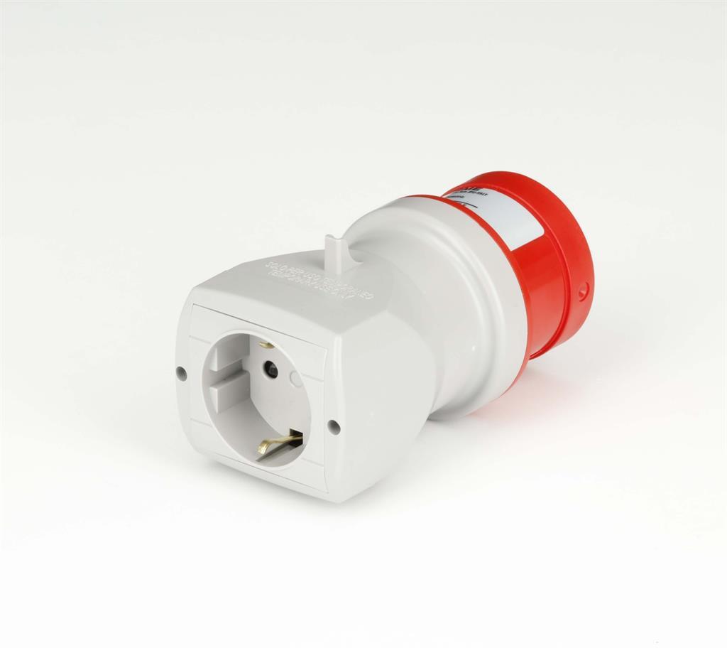 Индустриален адаптер от евро щепсел 3P+N+Е 16A към шуко 16A серия Adapto Scame