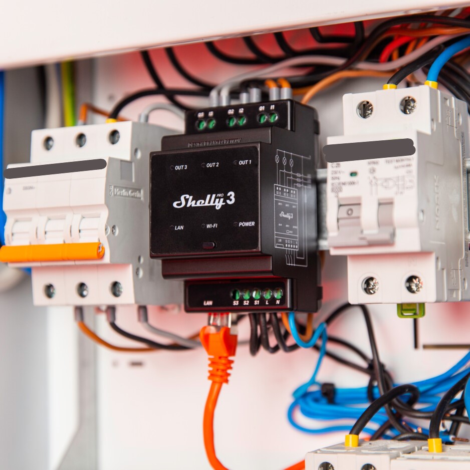 Импулсно Smart реле 3х On/Off 16A (48A) за DIN монтаж Shelly PRO 3 - 268094