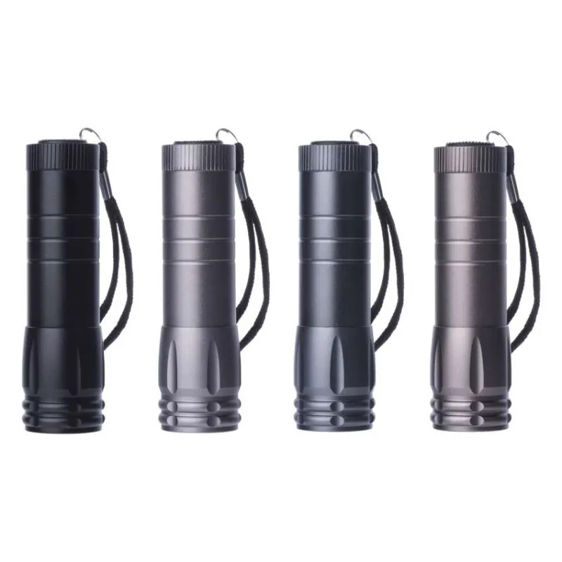 Фенерче LED 100lm 20м 28ч батерии 3× AAA алуминий IP43 /12 бр. кутия/ EMOS