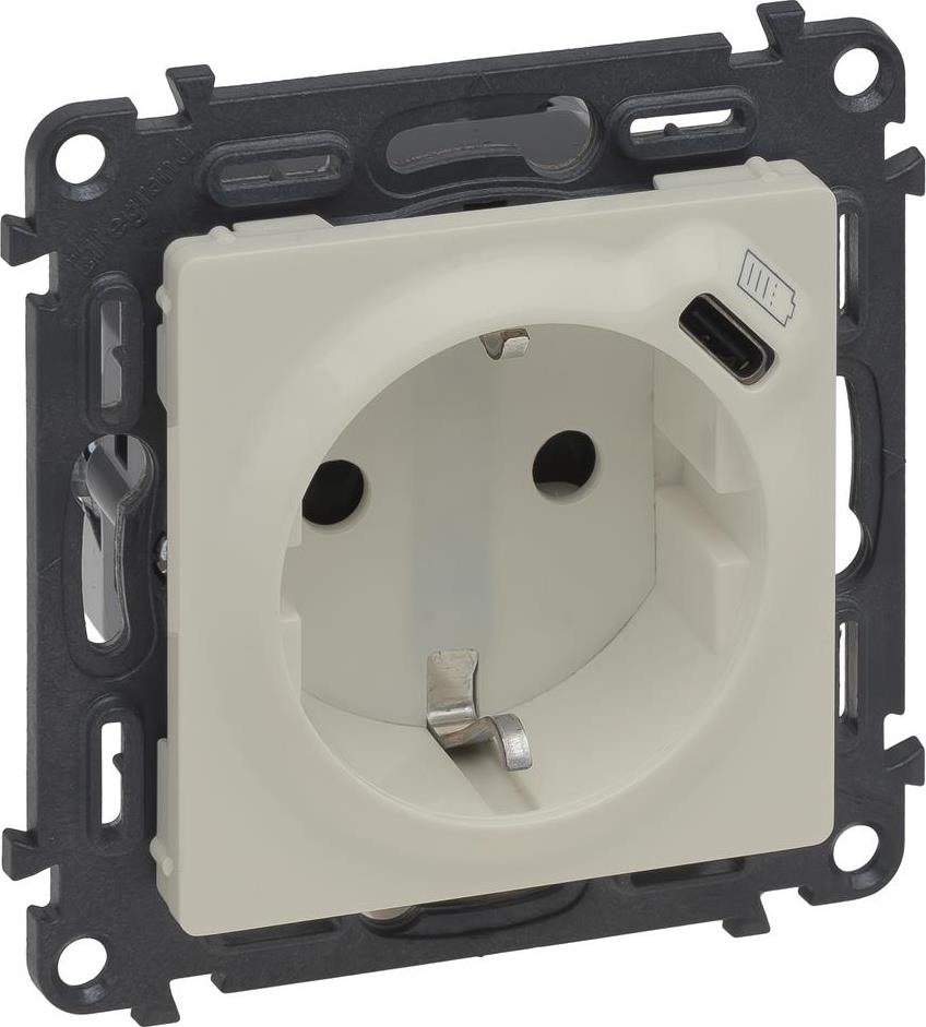 Контакт ШУКО 2P+E 16A + USB тип C 1.5A 7.5W цвят Крем Valena Life Legrand