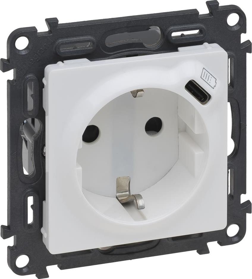 Контакт ШУКО 2P+E 16A + USB тип C 1.5A 7.5W цвят Бял Valena Life Legrand