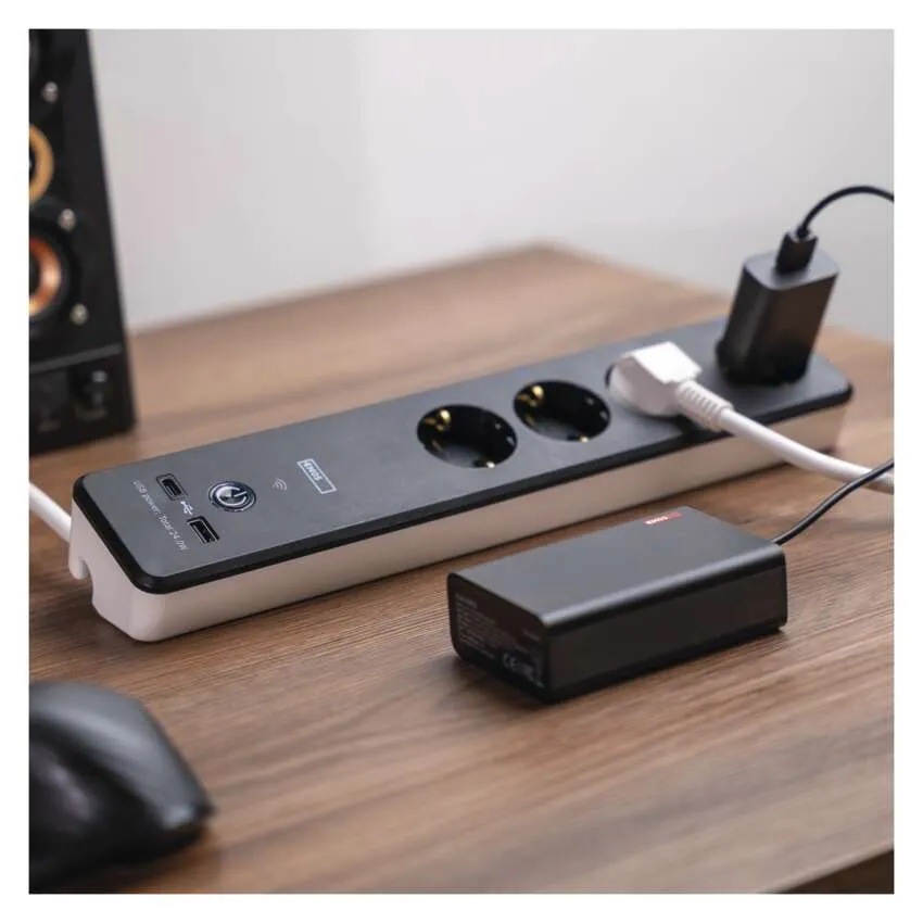 Разклонител 4x2P+E с кабел 2 метра, копче, с USB A+C 3A 15W Wi-Fi GoSmart EMOS